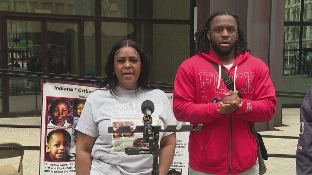 Families unite at Chicago's Daley Plaza to advocate for missing loved ones