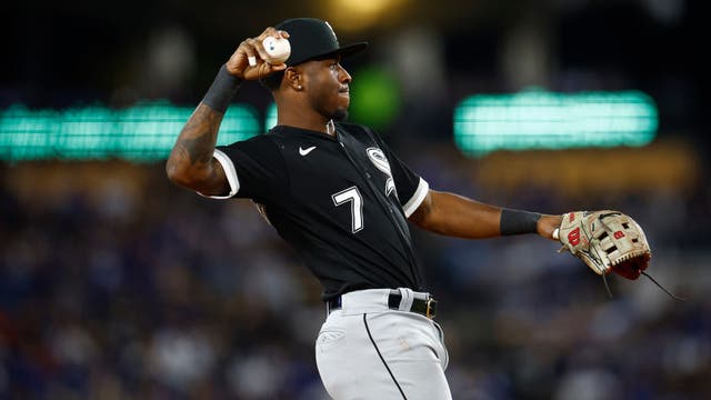 Smith and Peralta go deep early to back Gonsolin, Dodgers beat White Sox 5-1