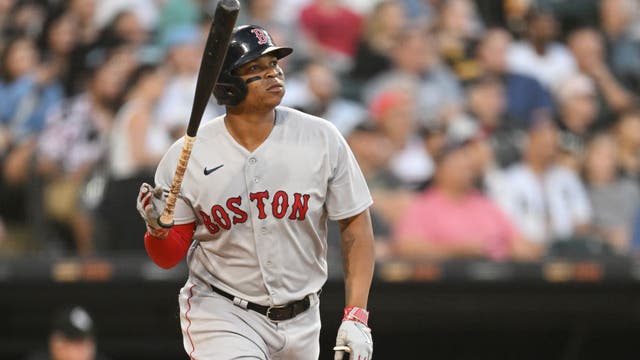 Rafael Devers hits a 2-run homer as the Boston Red Sox beat the Chicago White Sox 3-1
