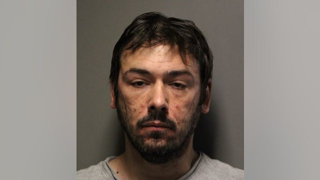 Cook County man charged with impersonating cop to allegedly prey on teenage girls