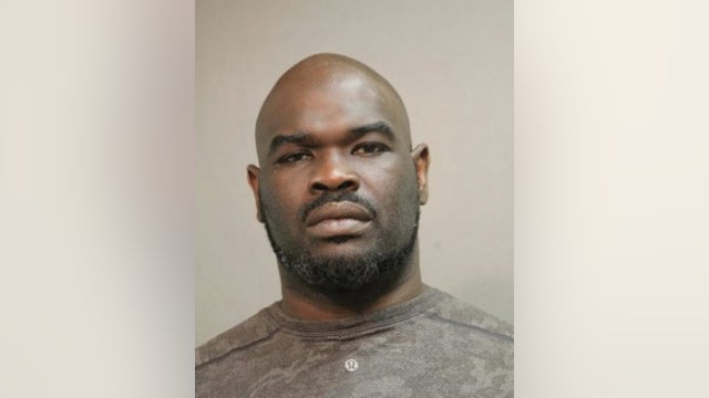 Chicago man charged with stabbing woman in Grant Park