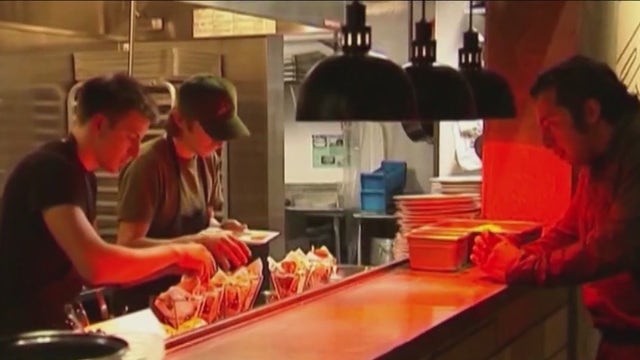 Minimum wage increases in Chicago starting Saturday