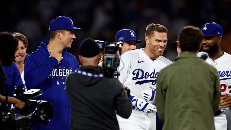 Freeman wins it in the 11th as the Dodgers edge the White Sox 5-4