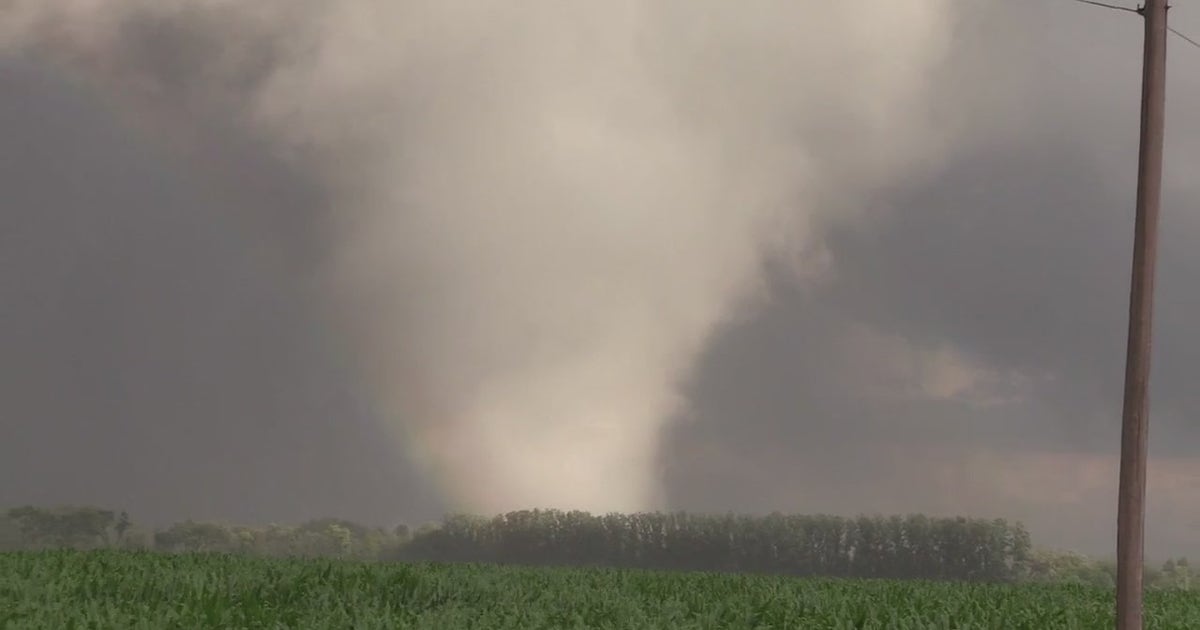 Illinois tops the nation with 119 tornadoes reported this year | FOX 32 ...