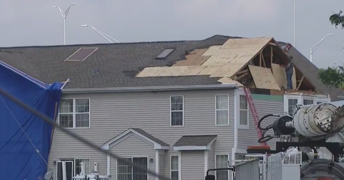 Chicago's southwest suburbs see massive damage after tornado rips ...