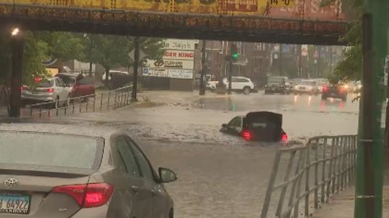 Heavy rain floods underpasses, basements and roads across Chicago area
