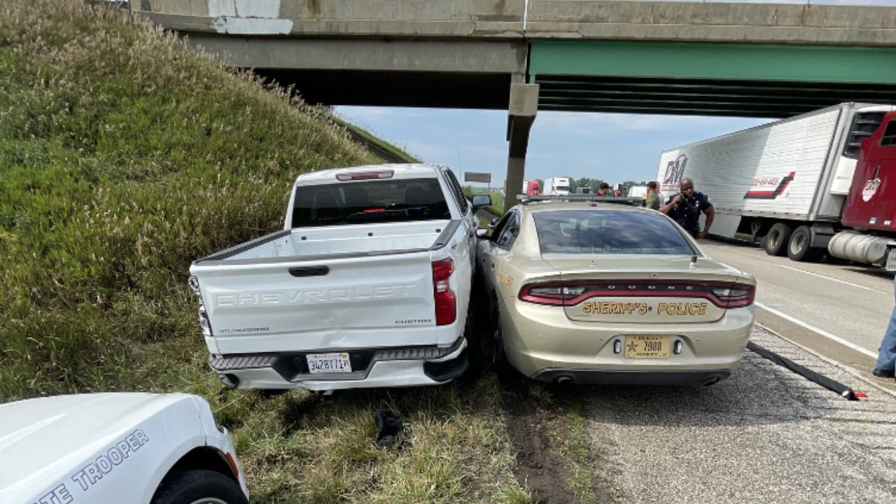 West Chicago man arrested for allegedly leading Indiana troopers on police chase