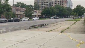 1 killed, 4 wounded in West Garfield Park drive-by shooting