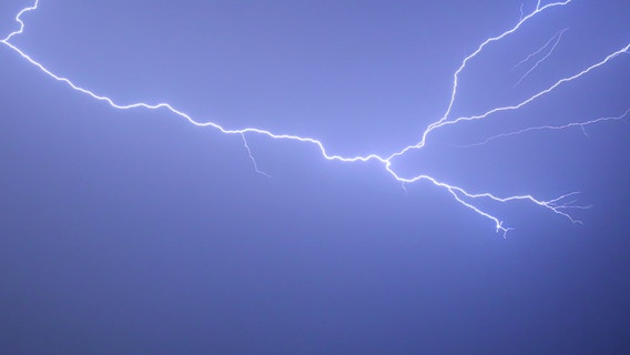 Ground stop issued at O'Hare airport due to thunderstorms