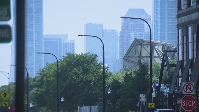 Heatwave sweeps Chicago area as power outages reported, Biden takes action to protect communities