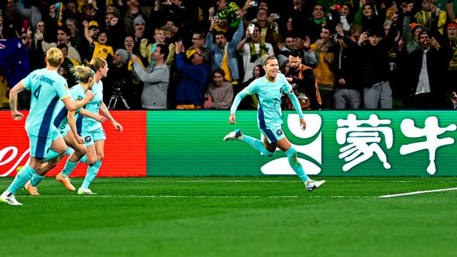 Co-host Australia advances, knocking Canada out of the Women's World Cup