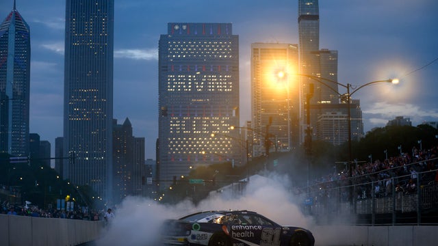 Shane van Gisbergen wins his NASCAR Cup Series debut in memorable finish to street race in Chicago