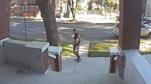 Chicago police release video of man wanted for East Garfield Park murder
