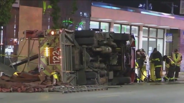 5 Chicago firefighters injured in Chatham rollover crash