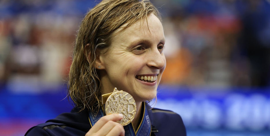 Katie Ledecky off to a strong start at US Olympic swimming trials, leads prelims of 400 free