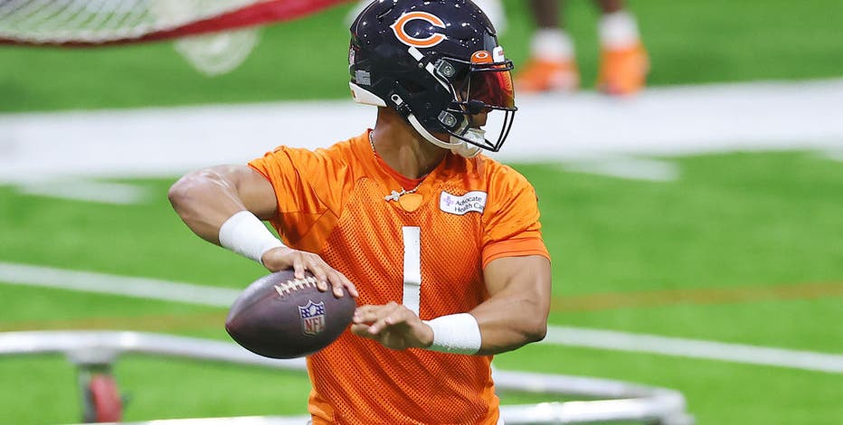 Bears Daily: Justin Fields wants to stay in Chicago. It should matter, but will it?