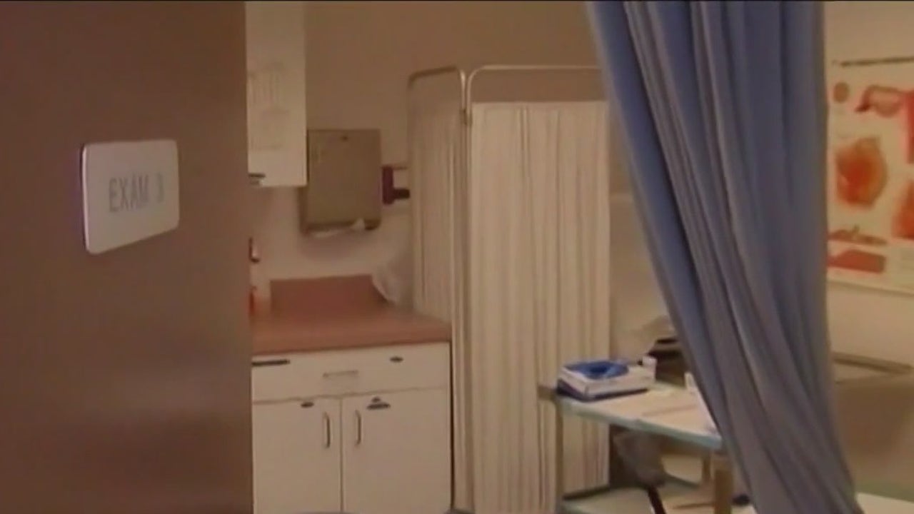 Illinois judge temporarily blocks law on anti-abortion centers who use deceptive practices Illinois judge temporarily blocks law on anti-abortion centers who use deceptive practices