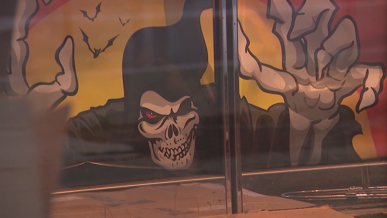 Spirit Halloween Store Opens Near Tinley Park