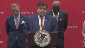 Pritzker joins students on first day of classes