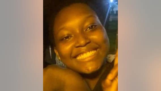 Missing Englewood girl, 15, located: police