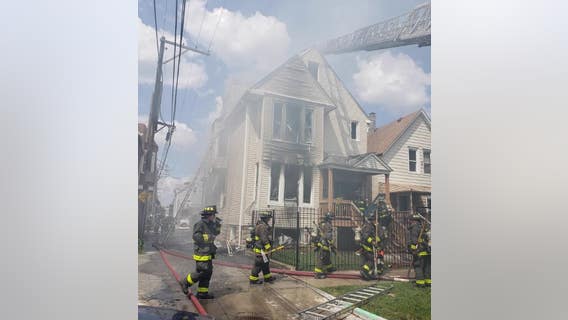 Firefighters injured in 2-alarm blaze in Humboldt Park