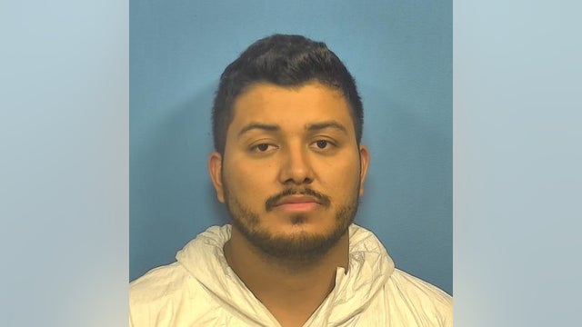 Man sexually assaults child as she sleeps in her bed in DuPage County: prosecutors