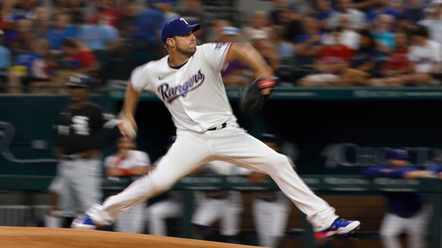 Scherzer settles in to win his Rangers debut against White Sox