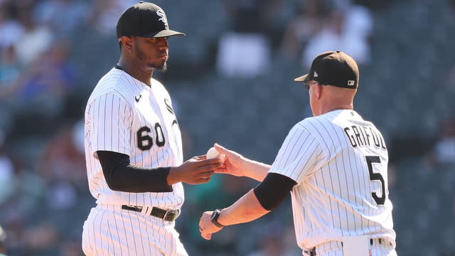 Anderson scores winning run in the 10th as the White Sox end Mariners' 8-game win streak