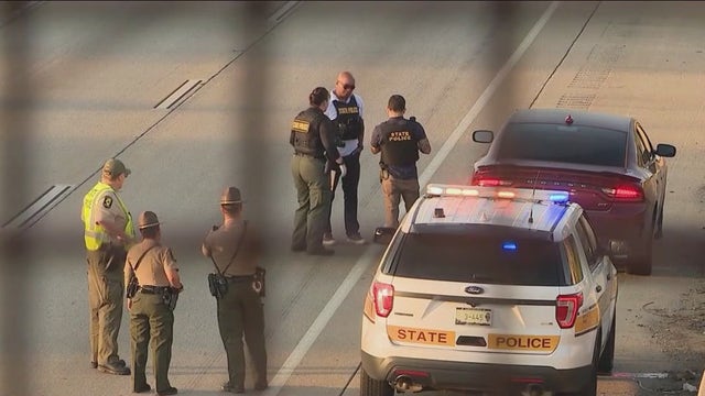 Dan Ryan Expressway shooting slows morning rush hour commute; no injuries