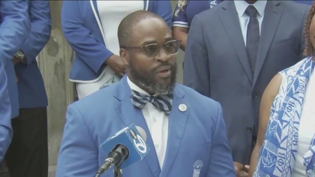 Community leaders, state representative unite for safer classrooms in Chicago