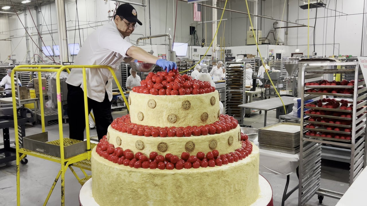 艾利芝士蛋糕为芝加哥美食节制作了一款重达1000磅的甜点