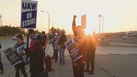 'It's their fault': UAW president slams Big 3 as autoworker strike begins