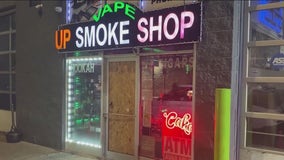 Chicago police seek sledgehammer-wielding crew who burglarized smoke shops