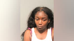 Chicago woman charged with unleashing dogs on police officers in West Garfield Park