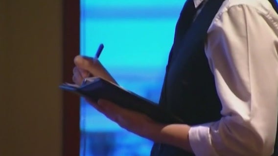 One Fair Wage proposal passes Chicago City Council committee