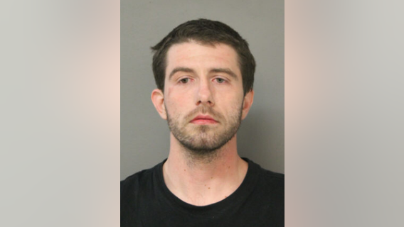 Man arrested less than 30 minutes after allegedly shooting 20-year-old woman on Chicago's Northwest Side