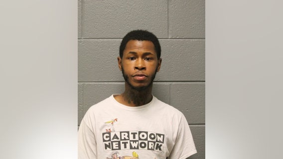 Chicago man arrested for allegedly robbing Gold Coast business last year