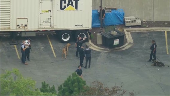 Suspect involved in Addison armed robbery last seen in Hinsdale: police