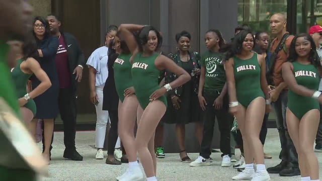 Chicago Football Classic celebrates 25th anniversary, game kicks off Saturday