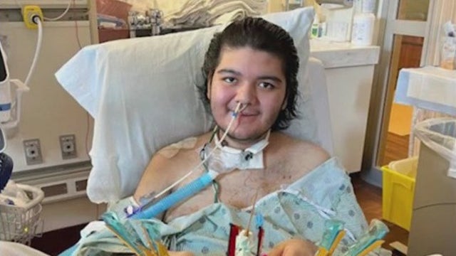 Chicago's Field Museum makes boy's paleontologist dream a reality amidst medical challenges