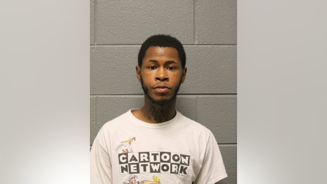 Chicago man arrested for allegedly robbing Gold Coast business last year
