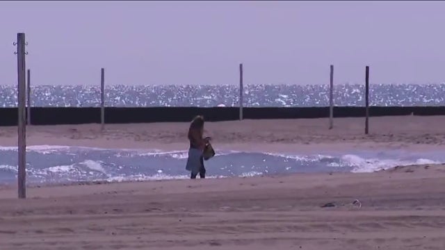 Chicago beaches, outdoor pools close for the summer