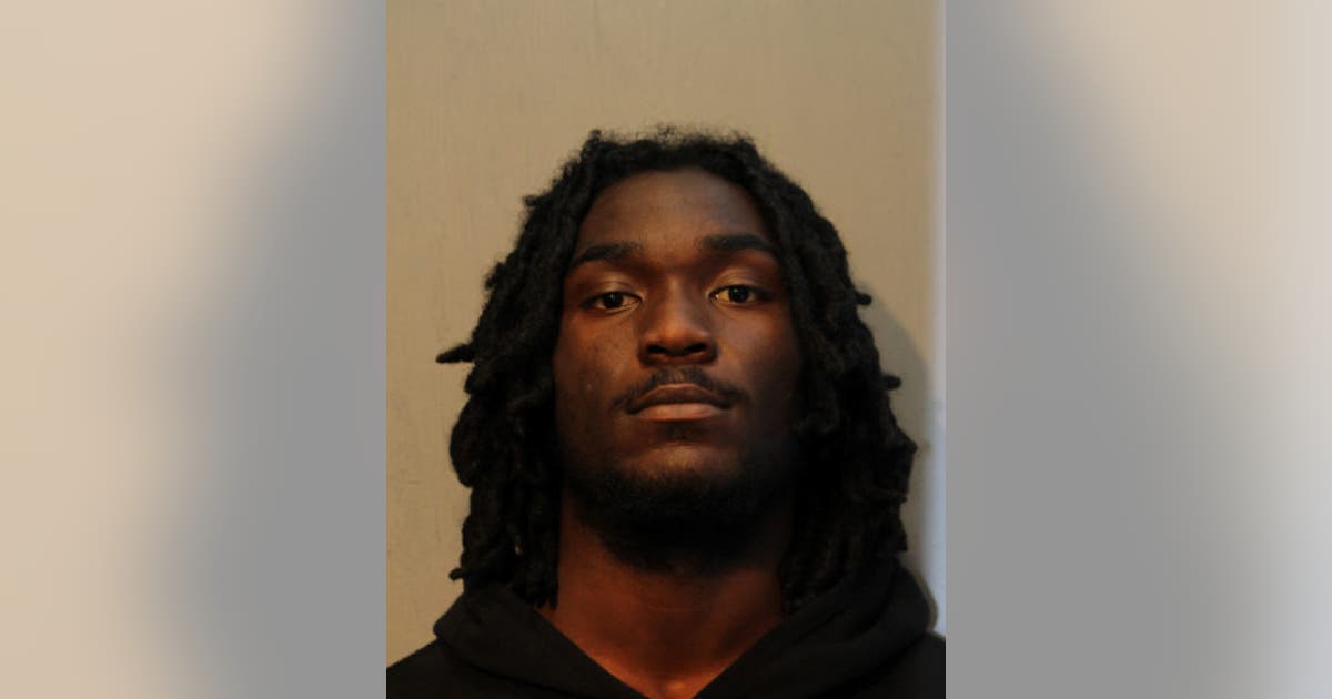 Man charged in Lincoln Park armed carjacking | FOX 32 Chicago
