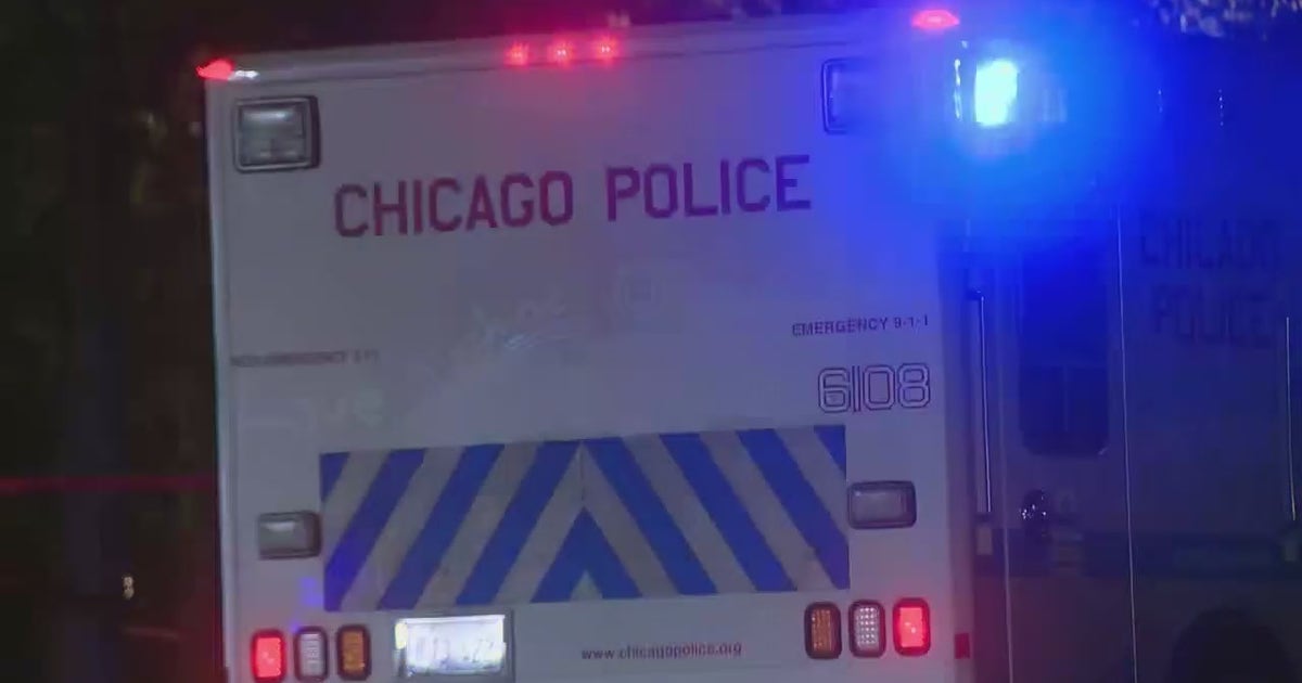 Chicago police: Woman stabbed during argument in Englewood