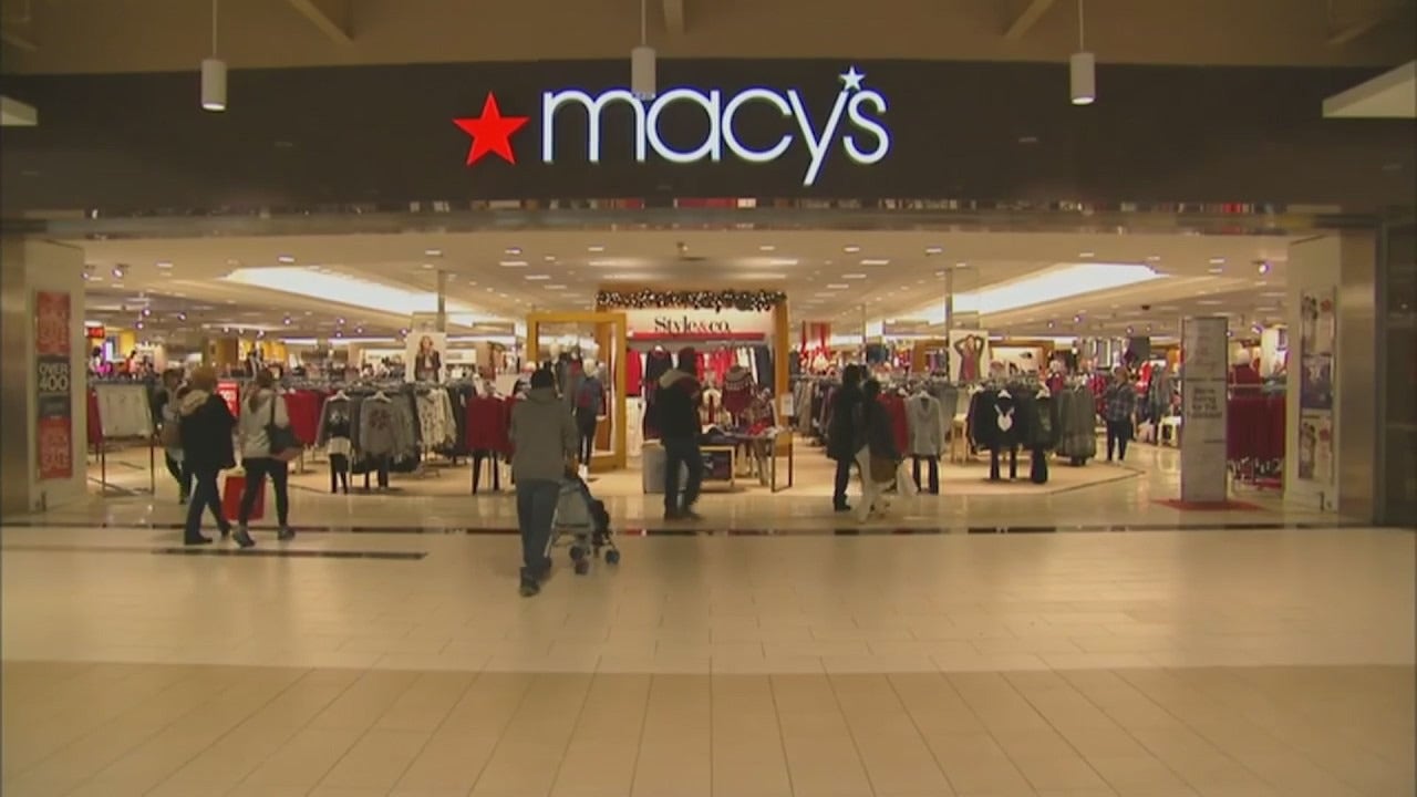 Macy's is bringing Backstage shopping concept to Chicago - Chicago Business  Journal