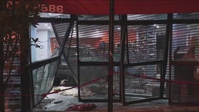 Group smashes car into high-end store on West Side before stealing merchandise