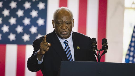 Illinois Congressman sends out survey asking for feedback on Chicago migrant situation