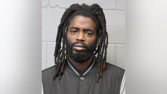 Chicago man charged with stealing from South Loop business