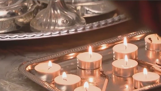 'Reeling in pain': Chicago interfaith prayer gathering calls for immediate end to violence in Gaza