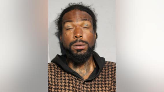 Chicago man charged with attacking 2 women in Edgewater, robbing man in West Loop